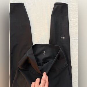 ALO Yoga Black High-Waist Leggings